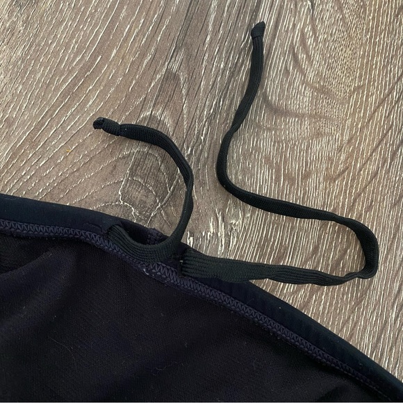 TYR Luxury Black & Red Cycling Shorts - Picture 5 of 11